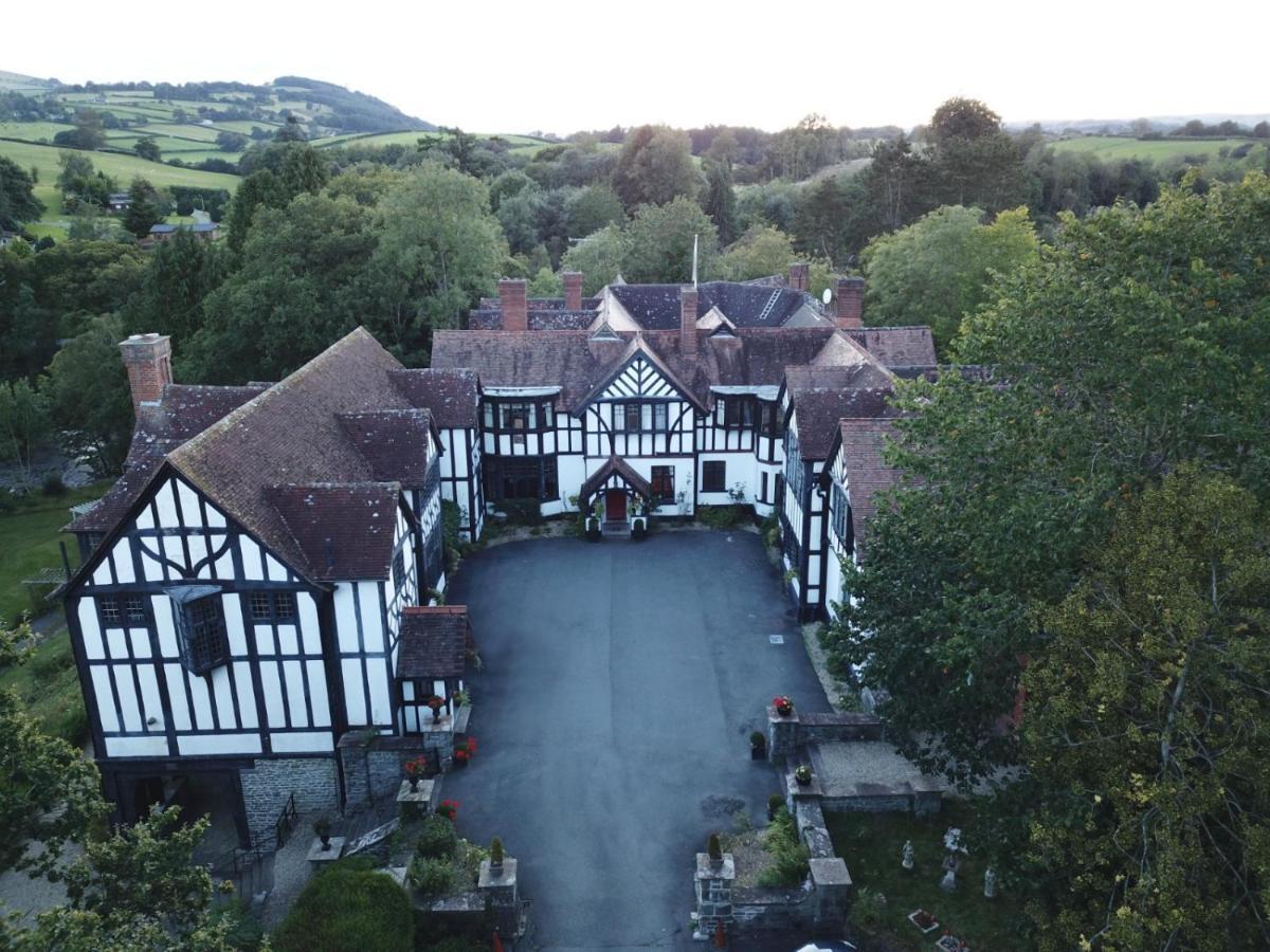 Caer Beris Manor House B&B Билт-Уэлс Экстерьер фото